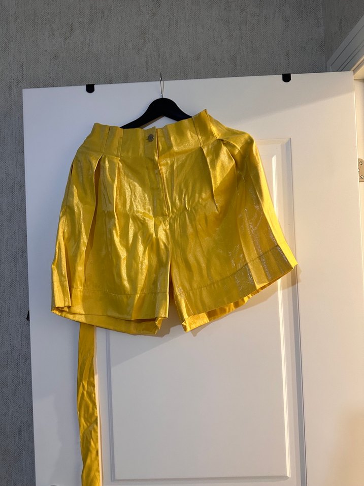 Şort-üst takım - Görsel 4