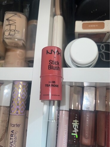 nyx allık
