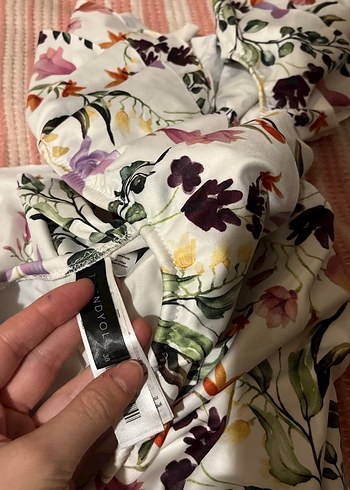 Çiçek Desenli Fırfırlı Bohem Kadın Mayo - Görsel 4