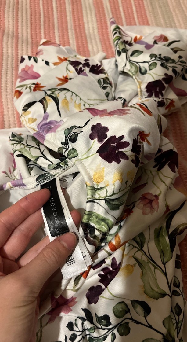 Çiçek Desenli Fırfırlı Bohem Kadın Mayo - Görsel 4