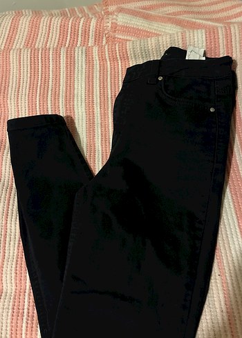 Kadın Siyah Dar Kesim Midi Kot Pantolon - Görsel 5