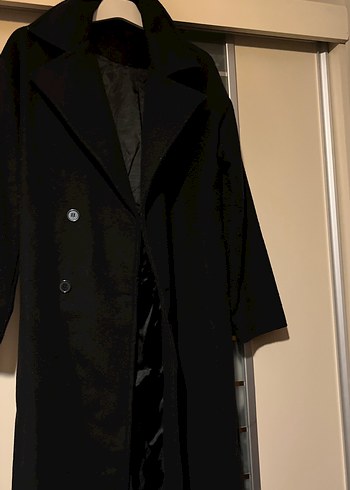 Siyah Çift Düğmeli Uzun Kaban - Görsel 2