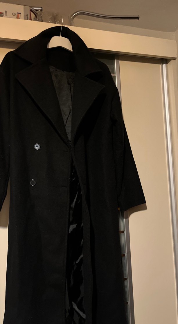 Siyah Çift Düğmeli Uzun Kaban - Görsel 2