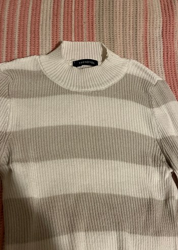 Uzun Kollu Bej Çizgili Örgü Kazak - Görsel 2