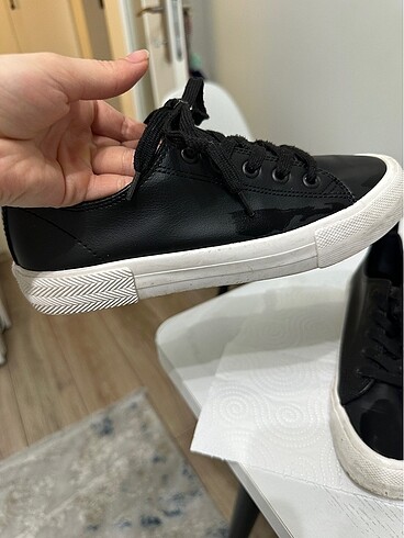 Bershka Siyah ayakkabı