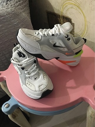 Nike spor ayakkabı tekno model