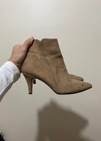 Bej Süet Stiletto Topuklu Kadın Bot