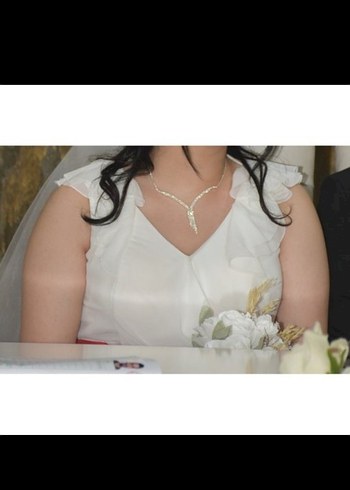 Beyaz Valonlu Şifon V yaka Nikahlık Gelinlik - Görsel 2