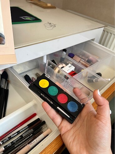 Eyeliner paleti