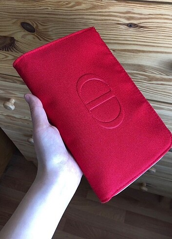  Beden kırmızı Renk Dior makyaj çantası 