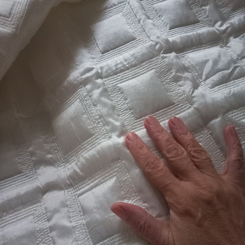 muda ipeksi saten yatak örtüsü - Görsel 2