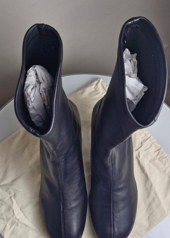 Zara yumuşak deri bilekte bot - Görsel 4