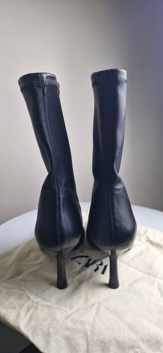 Zara yumuşak deri bilekte bot - Görsel 3