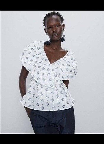 Zara volanlı bluz 