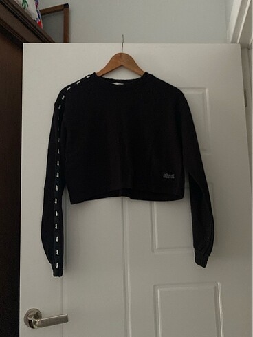 pull and bear sweat