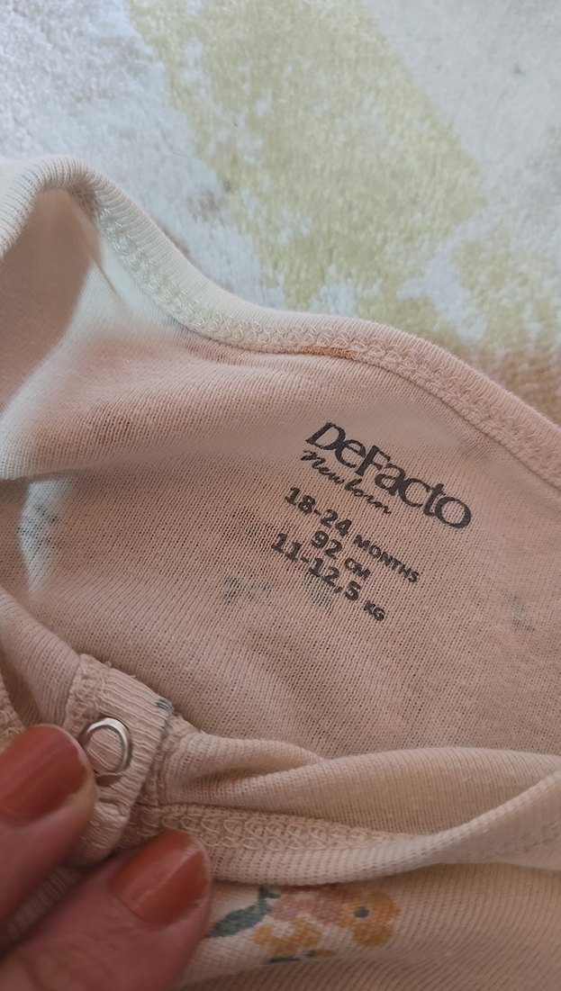 Bej Renkli Dantelli Baskılı Bebek Tulumu - Görsel 3