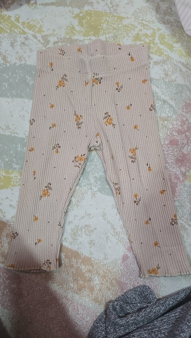 Kız Bebek Bej Çiçekli Fırfırlı Takım - Görsel 5