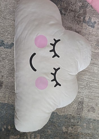 Diğer Nakışlı Pembe Çocuk Yastığı