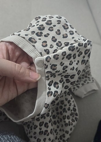 Kız Çocuk Gri Leopar Desenli Sweatshirt - Görsel 4