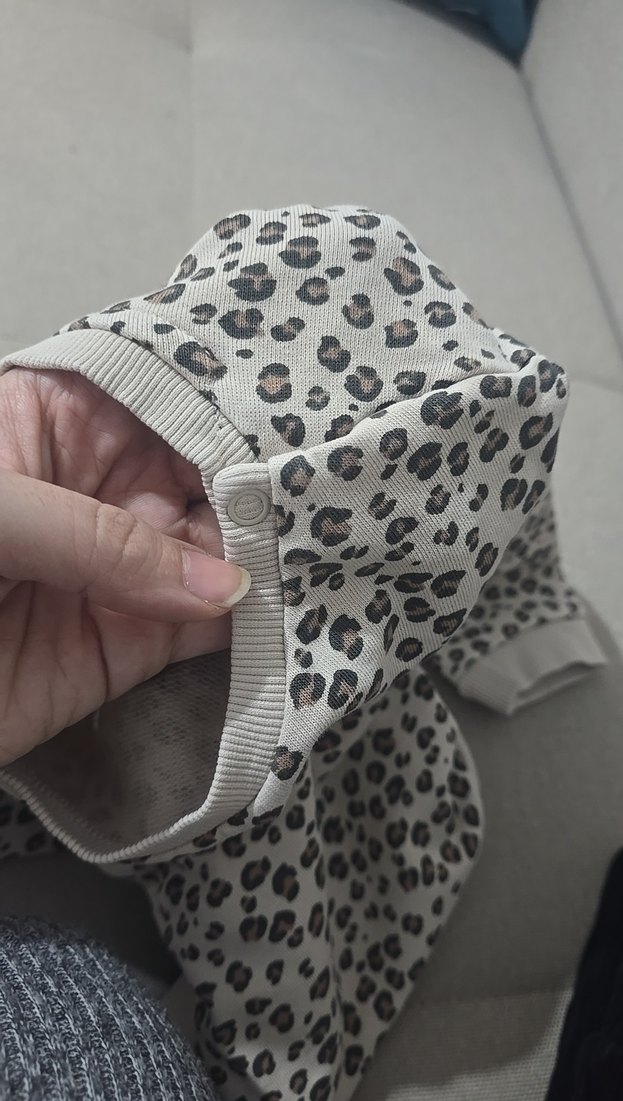 Kız Çocuk Gri Leopar Desenli Sweatshirt - Görsel 4