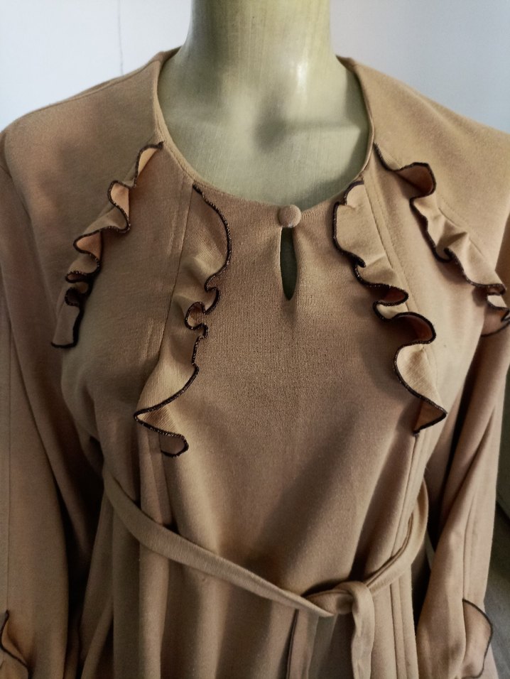 Vintage Bej renkli hamile Fırfırlı tunik. 
İkizler marka - Görsel 2