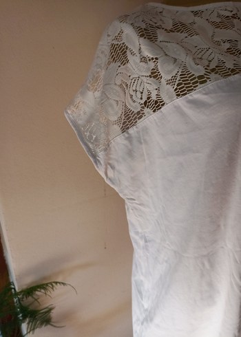 Dantel Detaylı Beyaz Kadın Bluz - Görsel 3