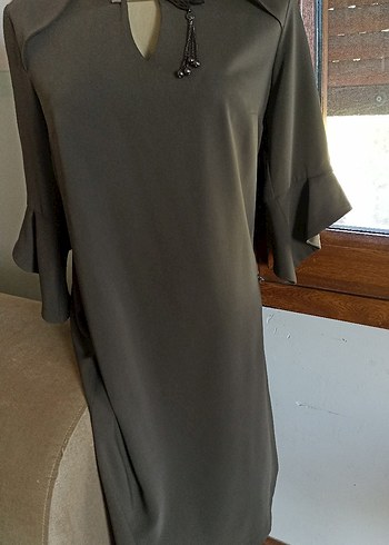 Gri Uzun V Yakalı Drapeli Kadın Elbise - Görsel 5