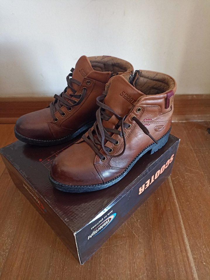 Kahverengi Deri Biker bayan Bot. Scooter marka - Görsel 3