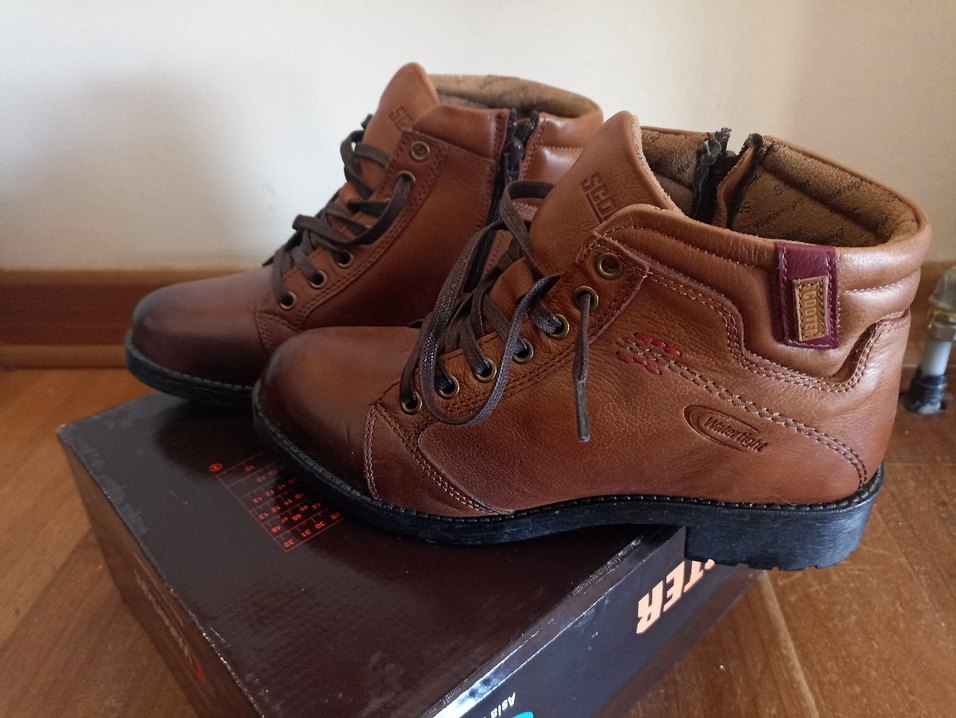 Kahverengi Deri Biker bayan Bot. Scooter marka - Görsel 4