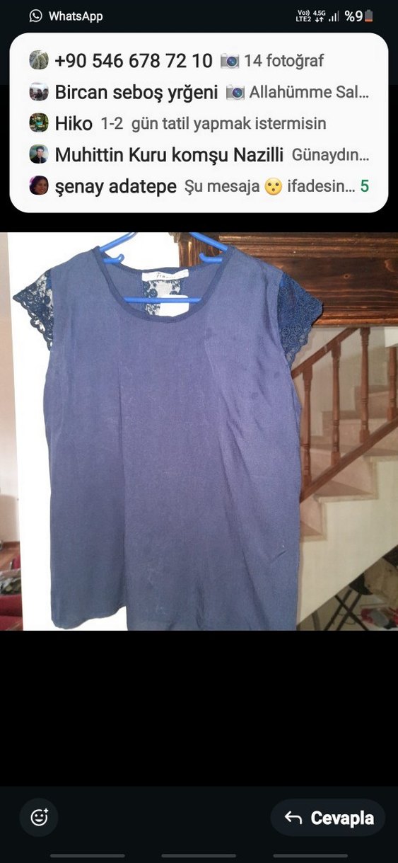 Mavi Dantel Detaylı Kısa Kollu Bluz - Görsel 3