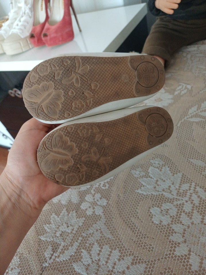 Kız Çocuk Beyaz Dantel Detaylı Babet - Görsel 4