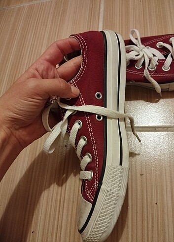 37,5 Beden Converse ayakkabı