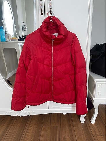 stradivarius mont