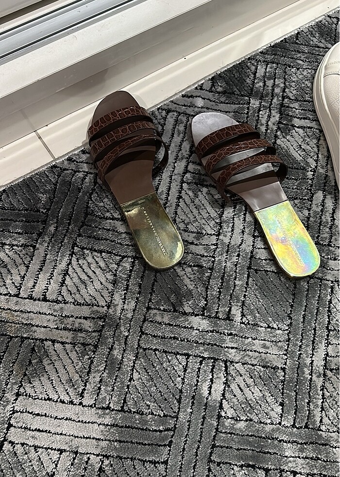 Zara sıfır deri terlik - Görsel 4