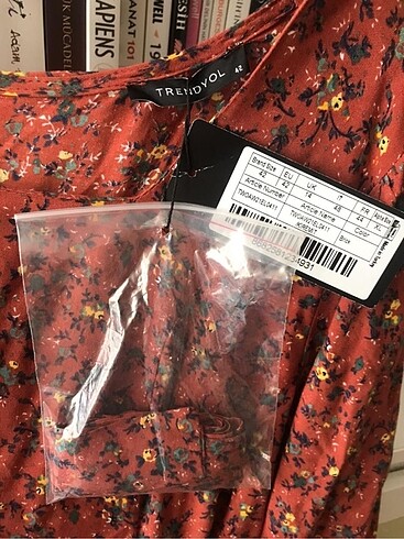 xl Beden çeşitli Renk TRENDYOL MILLA ETIKETLI ELBISE