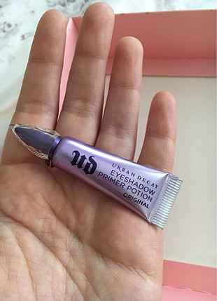 Urban Decay Urban decay eyeshadow prımet potıon