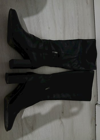 Siyah Suni Deri bershka çizme - Görsel 3