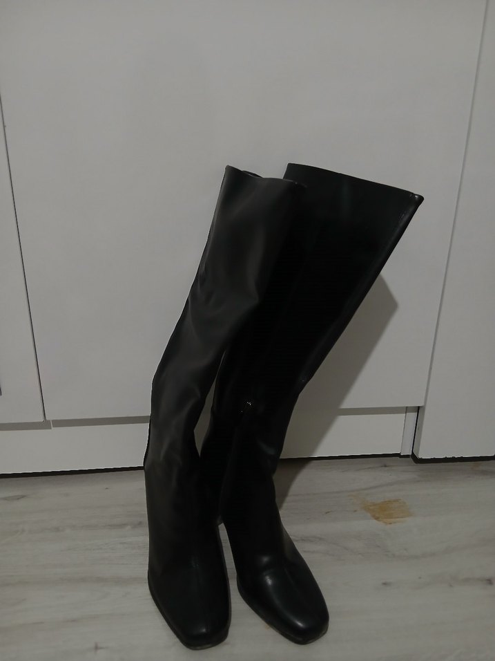 Siyah Suni Deri bershka çizme - Görsel 2