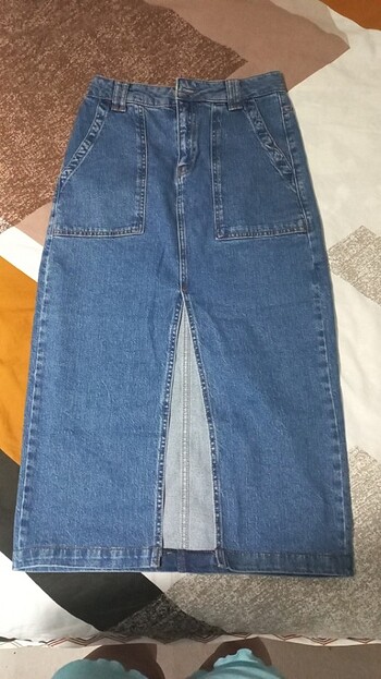 Koton Yırtmaç Detaylı Cepli Midi Kot Etek - Görsel 2