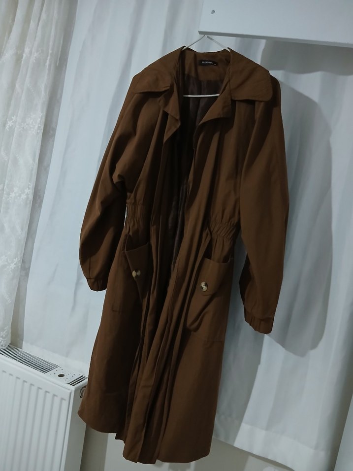 trendyolmilla kahverengi trençkot - Görsel 2