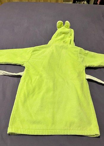 Yeşil Nakışlı Kız Çocuk Bornozu - Görsel 4