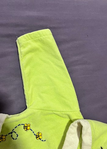 Yeşil Nakışlı Kız Çocuk Bornozu - Görsel 5
