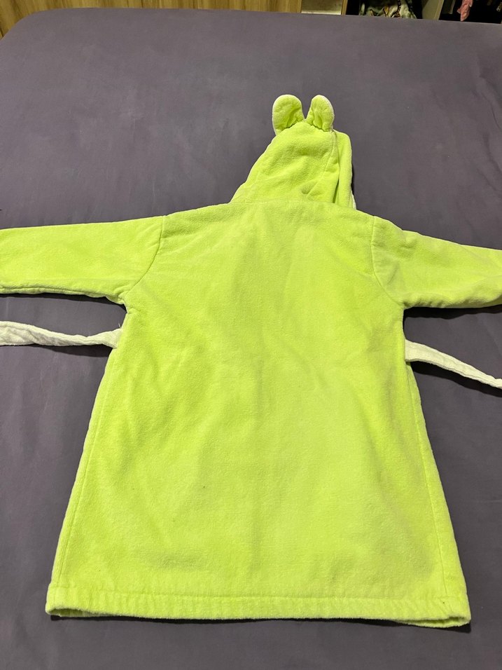 Yeşil Nakışlı Kız Çocuk Bornozu - Görsel 4