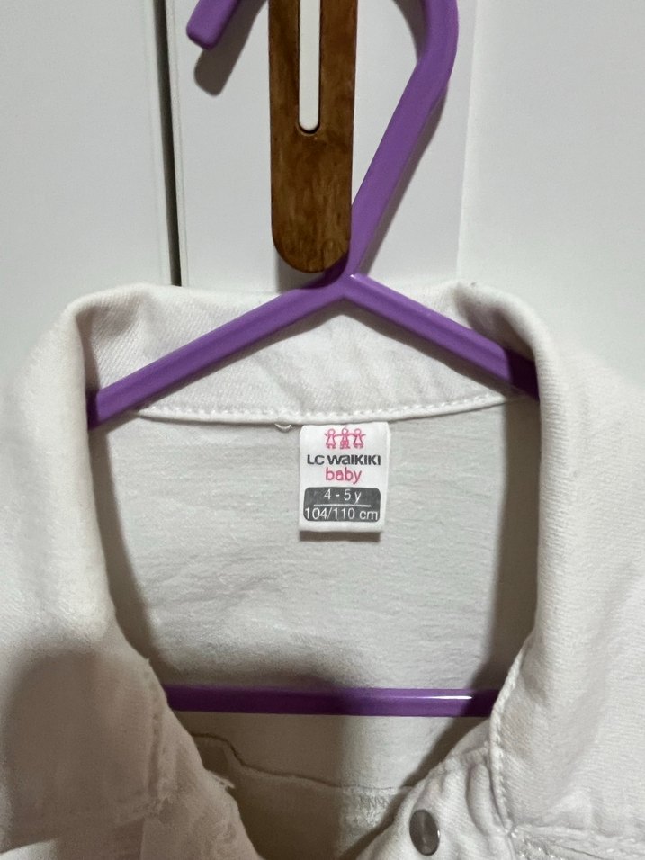 Kız Çocuk Beyaz Düğmeli Kot Ceket - Görsel 4