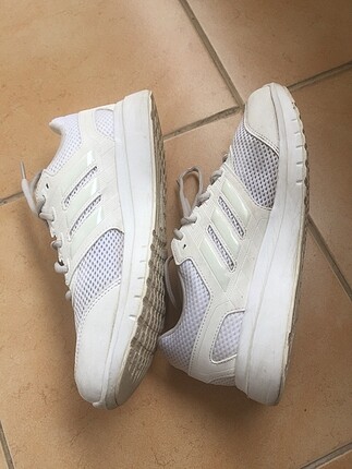 39 Beden beyaz Renk Orijinal adidas günlük ayakkabı