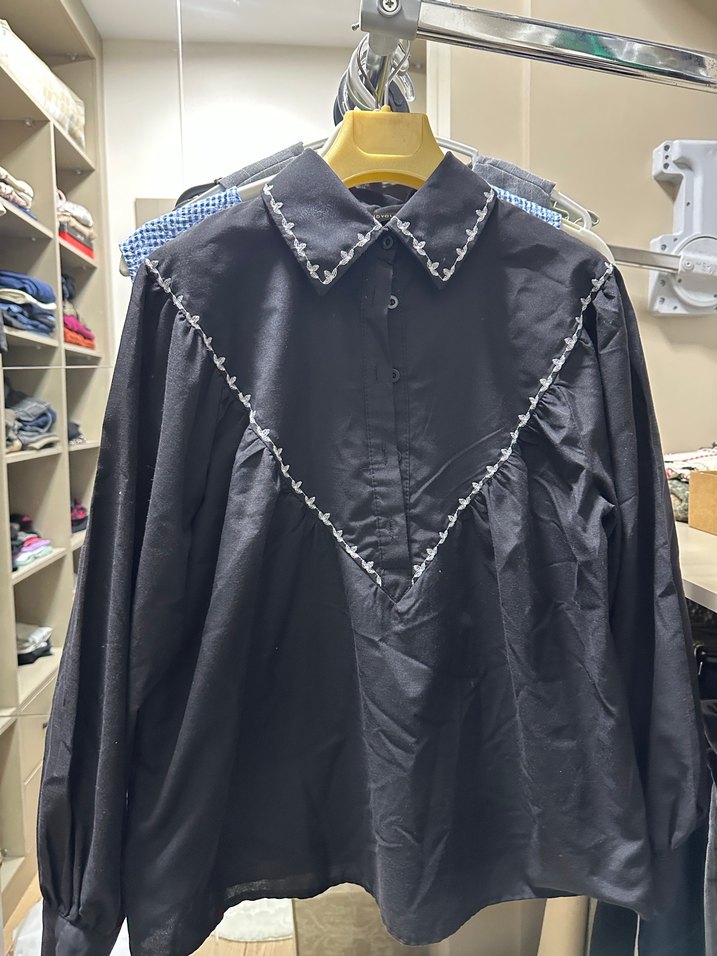 Nakışlı Siyah Oversize Uzun Kollu Gömlek - Görsel 2