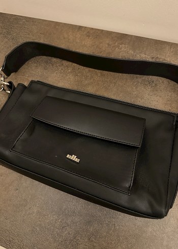 Elle Siyah Deri Fermuarlı Minimalist Kadın Çanta - Görsel 3