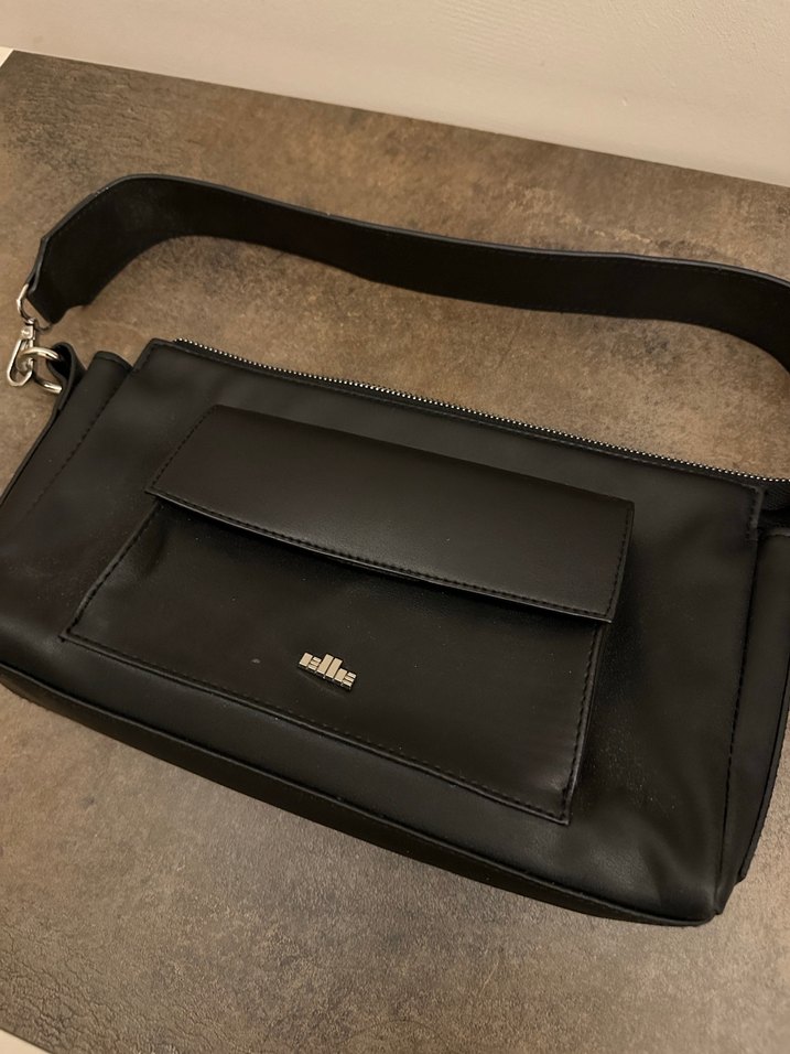 Elle Siyah Deri Fermuarlı Minimalist Kadın Çanta - Görsel 3