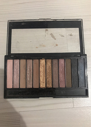 Revlon Renkli palet 