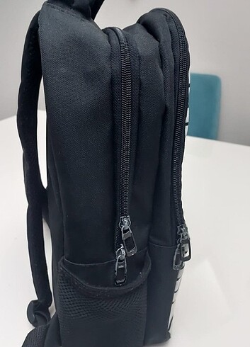  Beden Renk Lisanslı okul çantası 150 tl